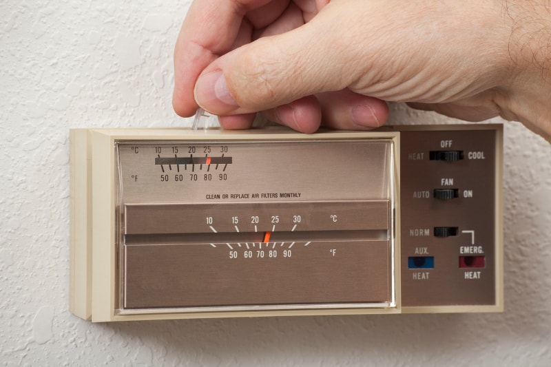 3 Issues Caused by Outdated HVAC Thermostats in Ballwin, MO